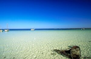 la-tunisia-isole-kerkennah-e-acqua-cristallina-e-la-vecchia-trappola-di-pesca