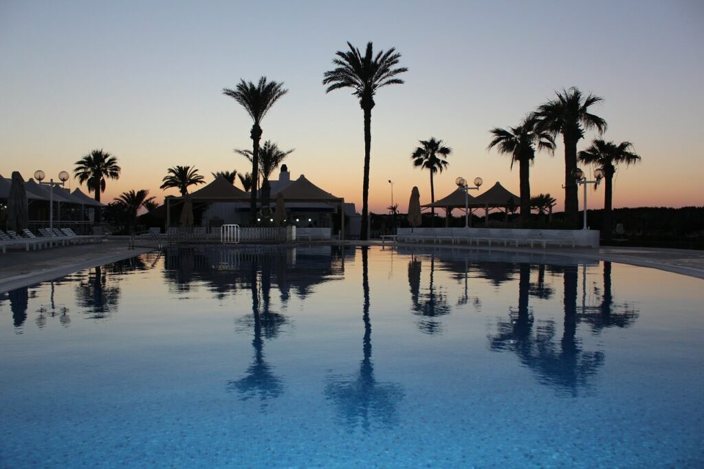 sea-costa-mare-tunisia-palme-viaggio-itinerario-vacanza-vacanze-holidays-sunset-tramonto